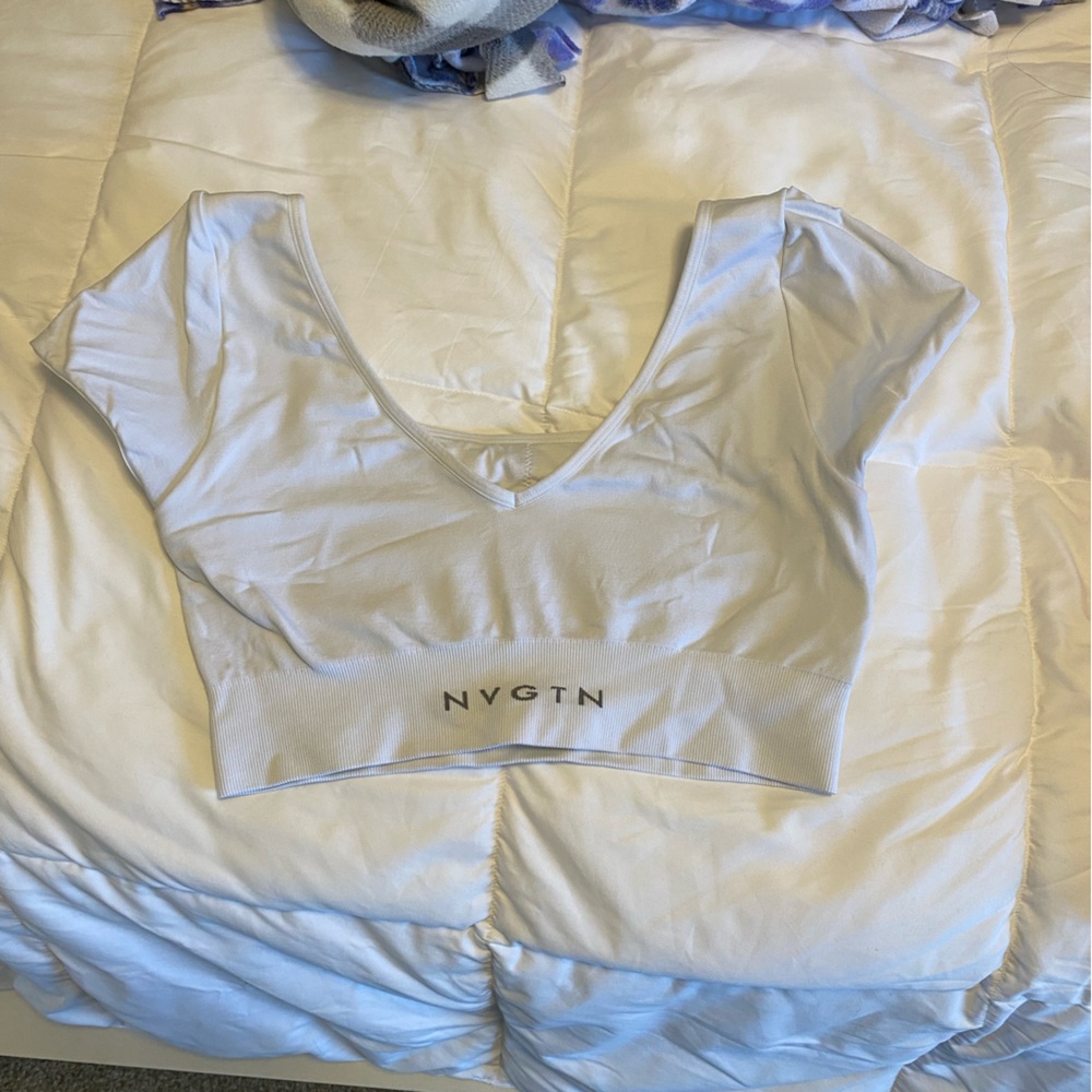 NVGTN workout top